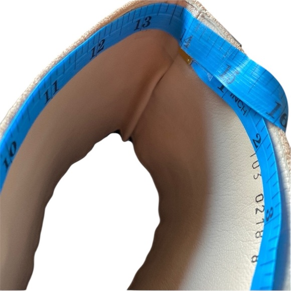 Gucci by Tom Ford Ruched Silk 4.5" Heeled Boots Ad Campaign Size 61/2 - Picture 15 of 16